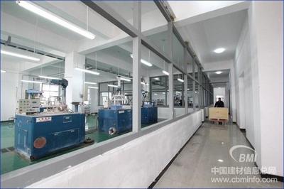 中國首條光刻石英玻璃基板成套生產線建成，為集成電路產業注入新動能